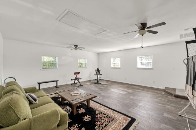 40323 Community Road, Magnolia, TX 77354