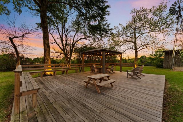 40323 Community Road, Magnolia, TX 77354