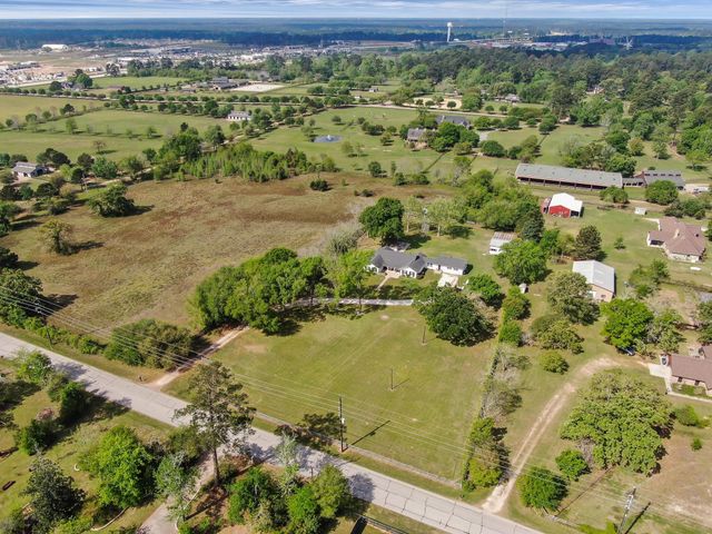 40323 Community Road, Magnolia, TX 77354
