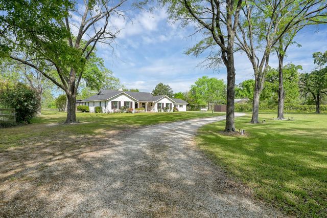 40323 Community Road, Magnolia, TX 77354