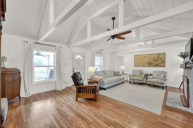 40323 Community Road, Magnolia, TX 77354