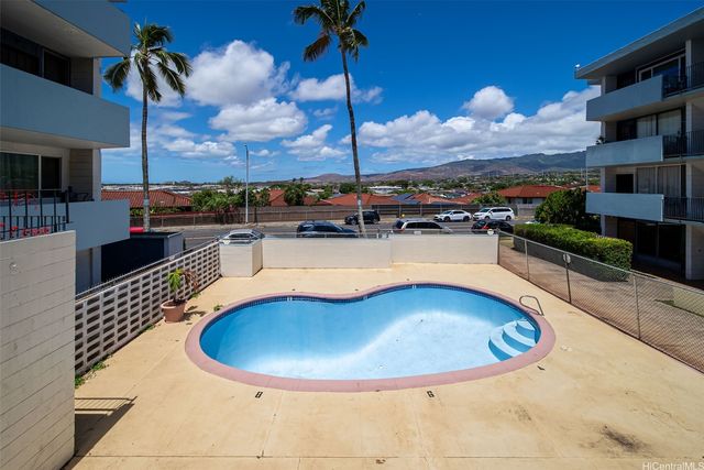 94-249 Waikele Road B4, Waipahu, HI 96797