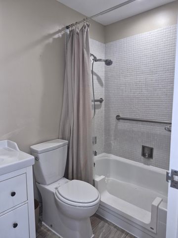 318 N Seville N 318, Delray Beach, FL 33446
