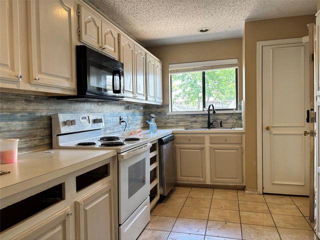 3626 Hilltop Lane, Plano, TX 75023