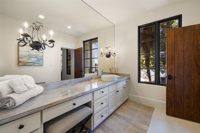 16106 Chateau Ave, Austin, TX 78734