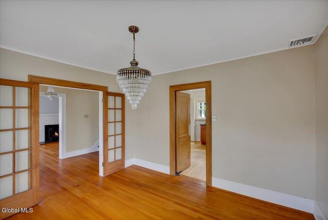 246 S Main Avenue, Albany, NY 12208