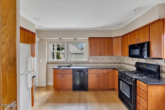 246 S Main Avenue, Albany, NY 12208