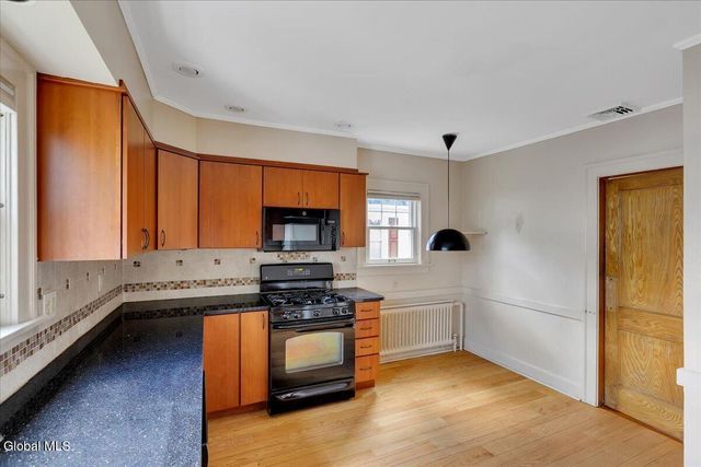 246 S Main Avenue, Albany, NY 12208
