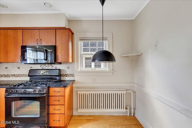 246 S Main Avenue, Albany, NY 12208