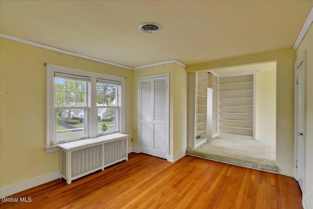 246 S Main Avenue, Albany, NY 12208