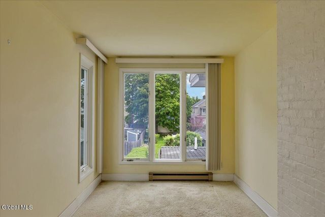 246 S Main Avenue, Albany, NY 12208