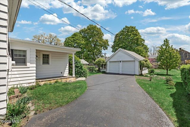 246 S Main Avenue, Albany, NY 12208