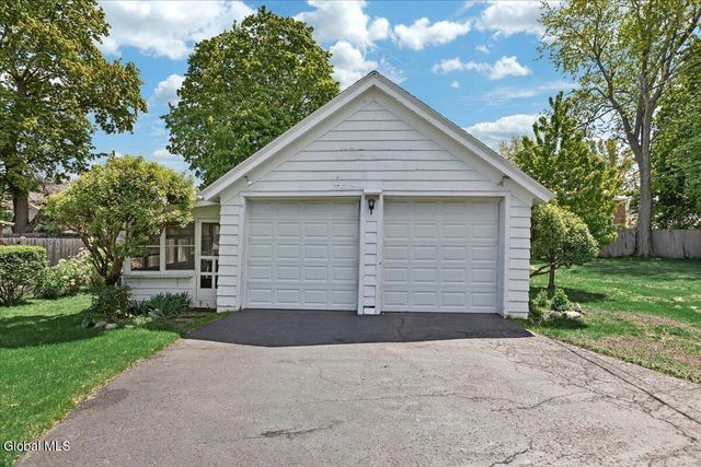 246 S Main Avenue, Albany, NY 12208