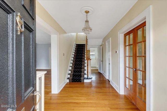 246 S Main Avenue, Albany, NY 12208