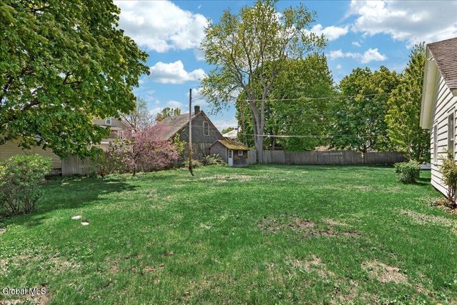 246 S Main Avenue, Albany, NY 12208