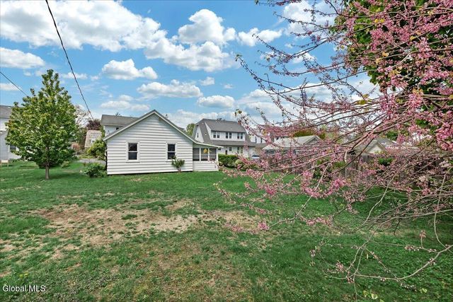 246 S Main Avenue, Albany, NY 12208