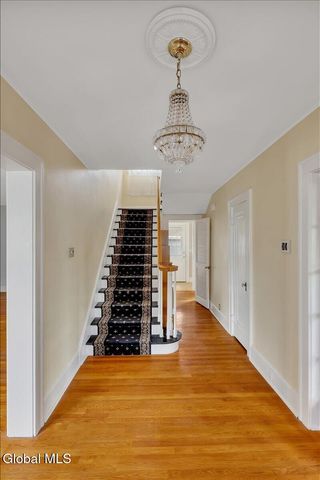 246 S Main Avenue, Albany, NY 12208