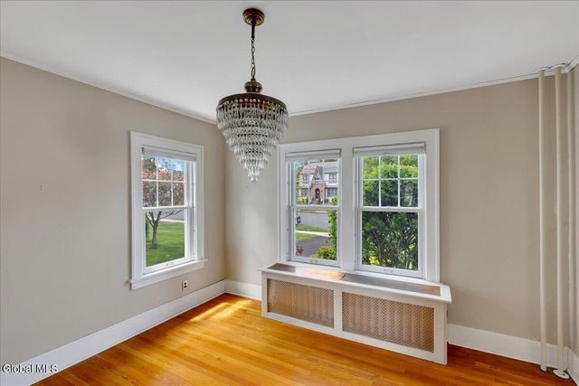 246 S Main Avenue, Albany, NY 12208