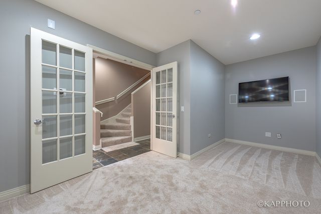 1117 W Monroe Street 15, Chicago, IL 60607