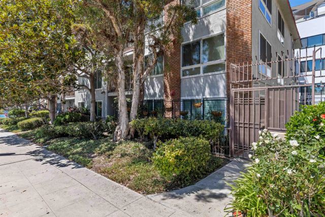 540 Hawthorn 1A, San Diego, CA 92101