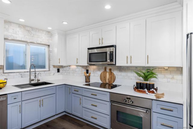 540 Hawthorn 1A, San Diego, CA 92101