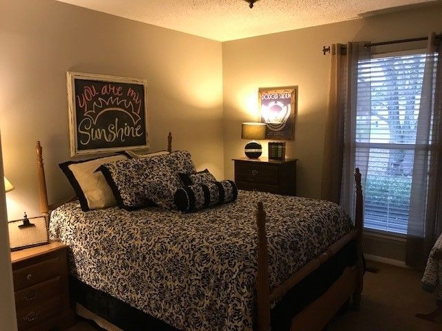 2075 Stonebrook Dr, Murfreesboro, TN 37128