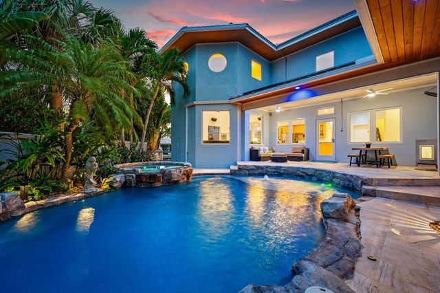 1121 Fairview Lane, Singer Island, FL 33404