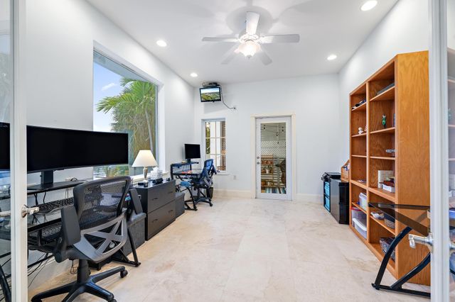 1121 Fairview Lane, Singer Island, FL 33404