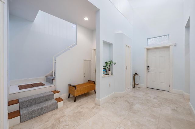 1121 Fairview Lane, Singer Island, FL 33404