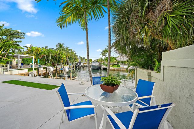 1121 Fairview Lane, Singer Island, FL 33404