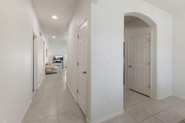 1825 Tesoro Loop NW, Los Lunas, NM 87031