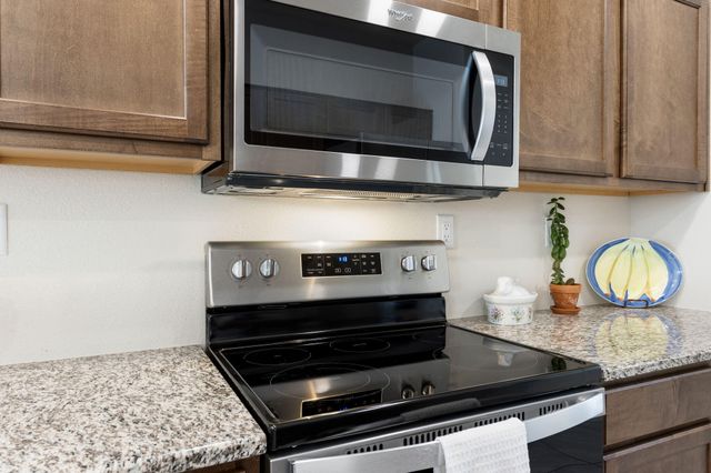 1825 Tesoro Loop NW, Los Lunas, NM 87031