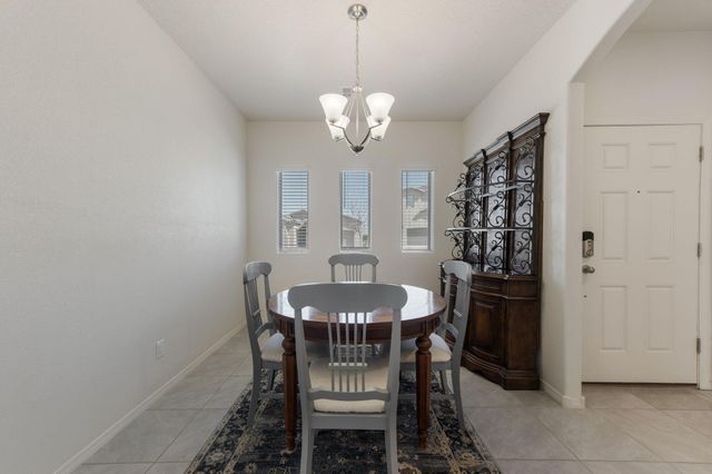 1825 Tesoro Loop NW, Los Lunas, NM 87031