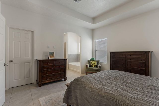 1825 Tesoro Loop NW, Los Lunas, NM 87031