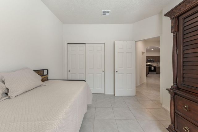 1825 Tesoro Loop NW, Los Lunas, NM 87031