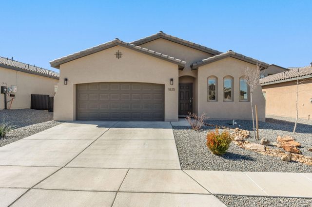 1825 Tesoro Loop NW, Los Lunas, NM 87031