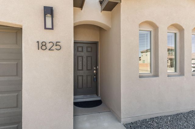 1825 Tesoro Loop NW, Los Lunas, NM 87031