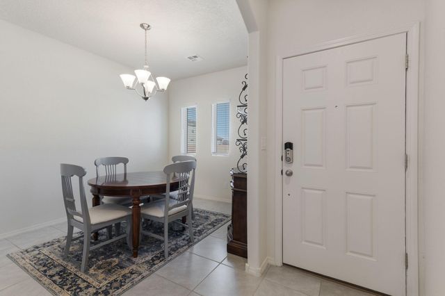 1825 Tesoro Loop NW, Los Lunas, NM 87031