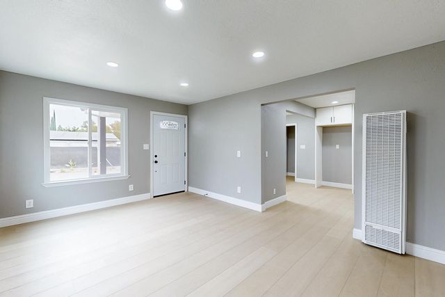 368 Pine Way, Yuba City, CA 95991