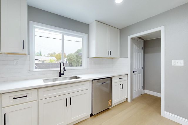 368 Pine Way, Yuba City, CA 95991