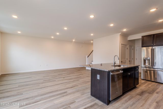 213 Harley Lane, Manalapan, NJ 07726