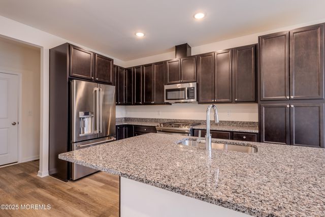 213 Harley Lane, Manalapan, NJ 07726