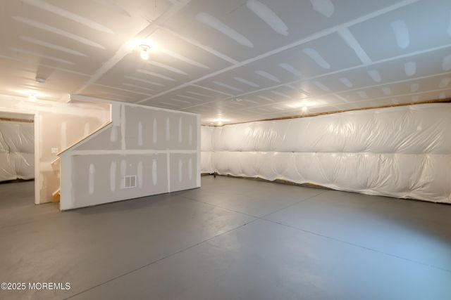 213 Harley Lane, Manalapan, NJ 07726
