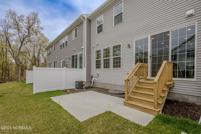 213 Harley Lane, Manalapan, NJ 07726