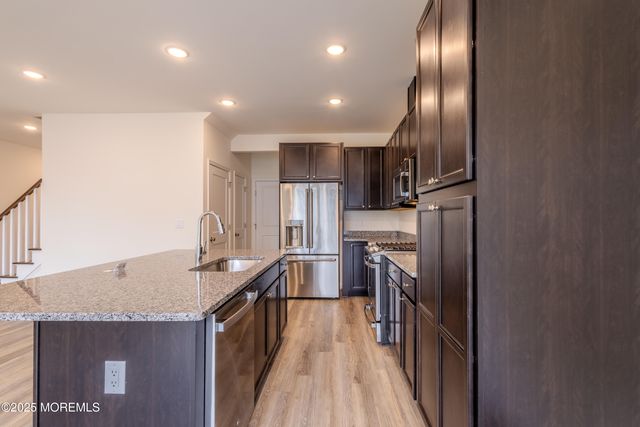 213 Harley Lane, Manalapan, NJ 07726