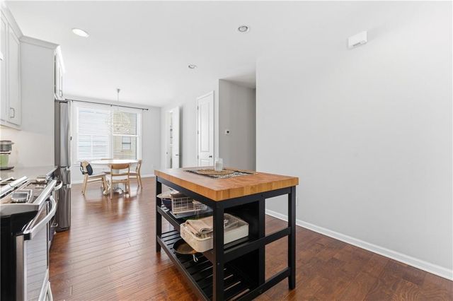 755 Dunlop Way, Atlanta, GA 30312