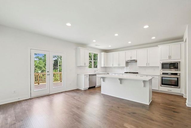 5977 Creek Indian Drive, Sugar Hill, GA 30518