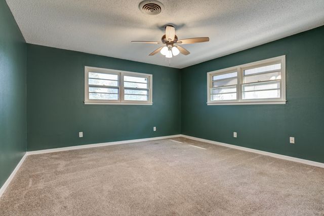 5403 8th Street, Lubbock, TX 79416