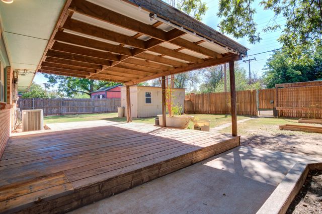 5403 8th Street, Lubbock, TX 79416