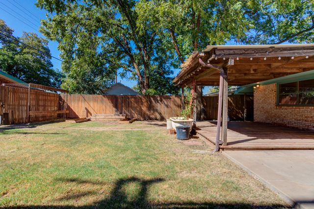 5403 8th Street, Lubbock, TX 79416